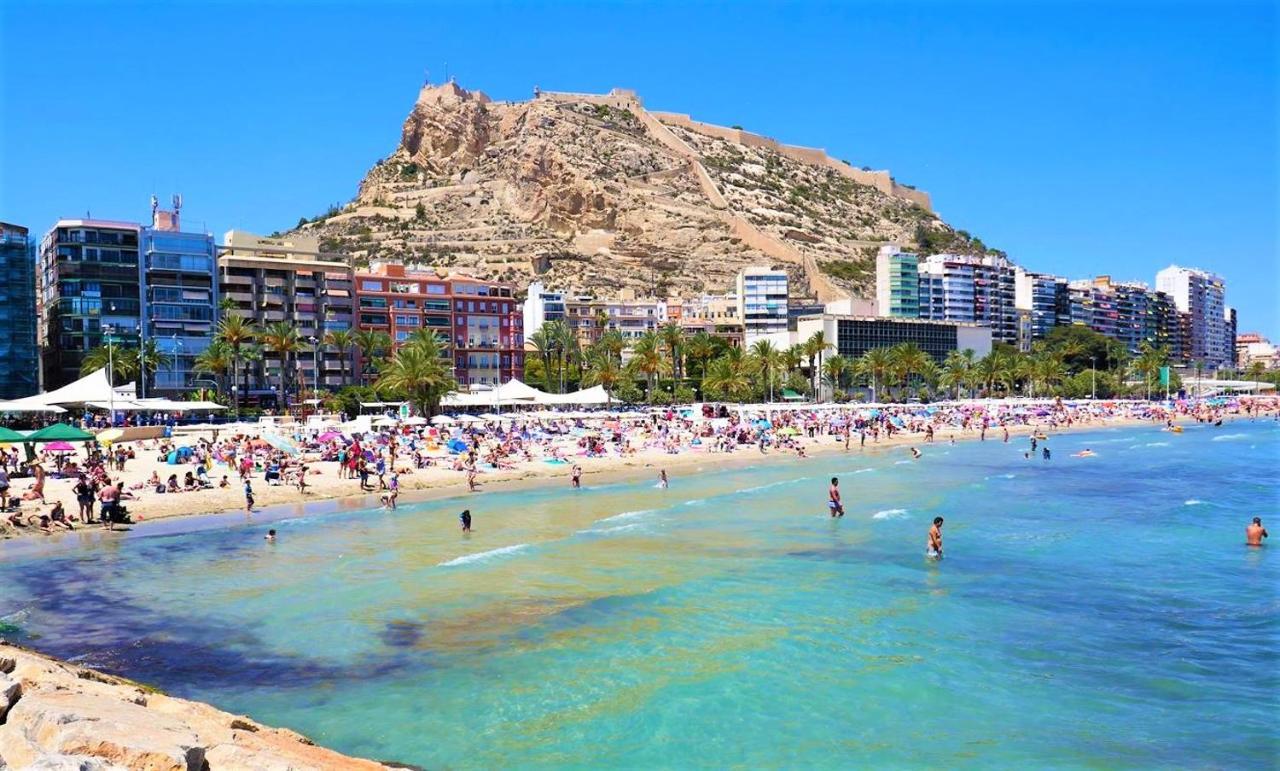 Apartment With Pool, Sea Views & Balcony Less Than 10Min Walk To La Mata Beach! Torrevieja Dış mekan fotoğraf