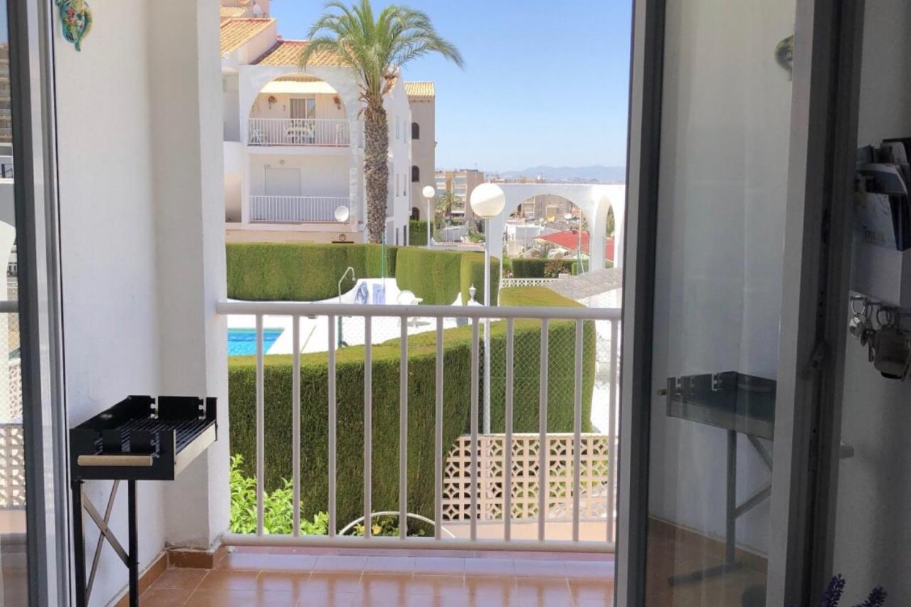 Apartment With Pool, Sea Views & Balcony Less Than 10Min Walk To La Mata Beach! Torrevieja Dış mekan fotoğraf